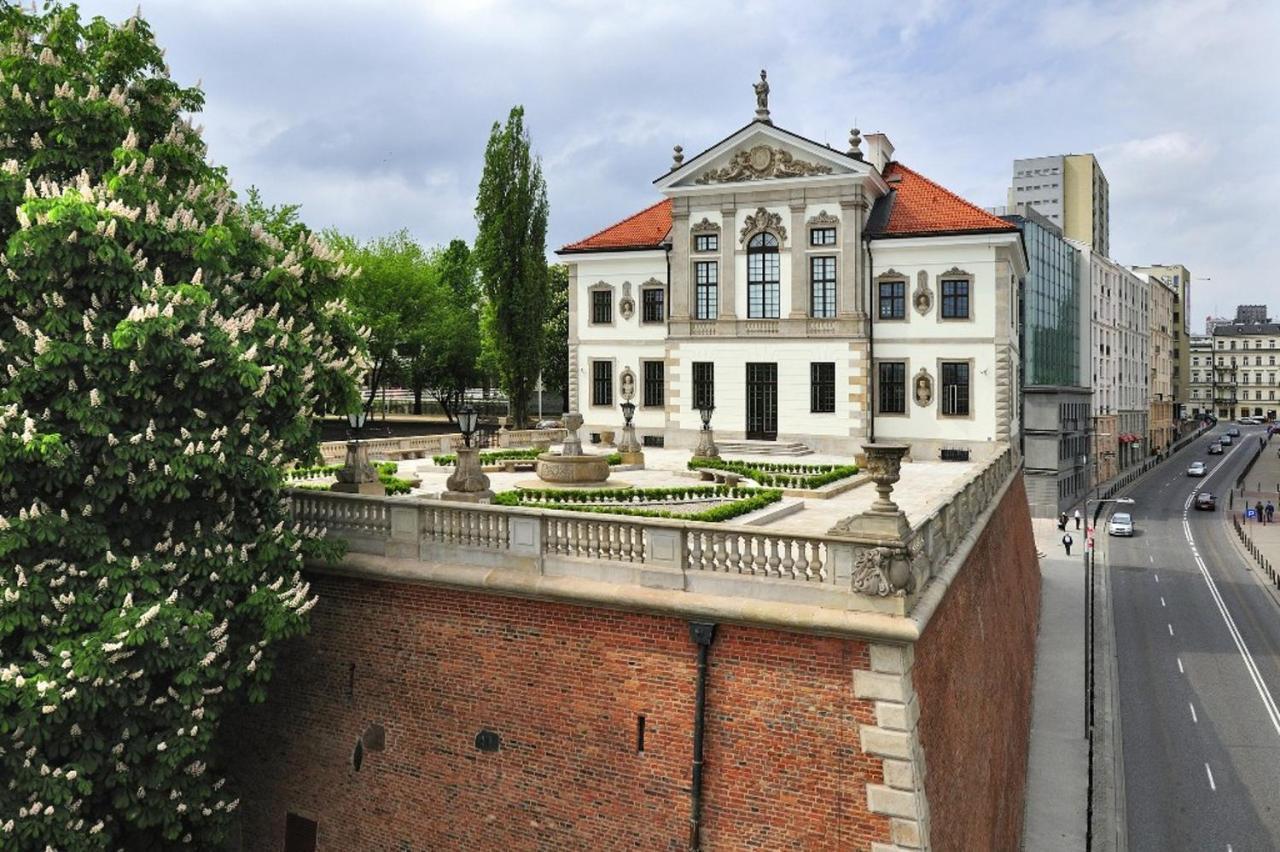 Helvetia Plus B&B - Private Rooms And Apartments Warszawa Exteriör bild