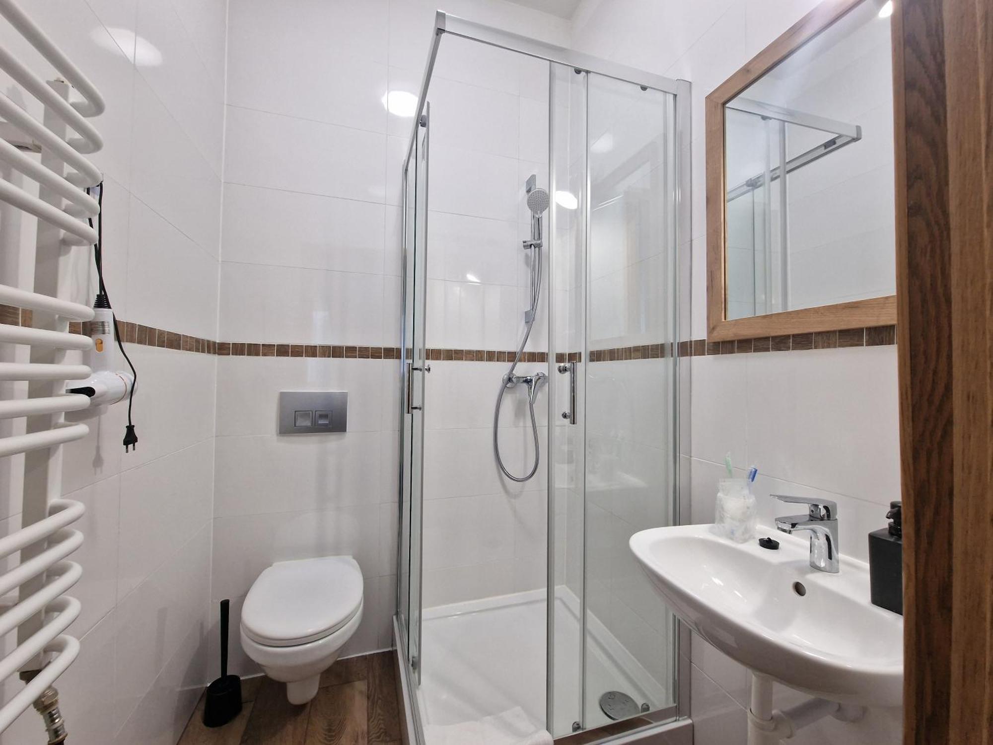 Helvetia Plus B&B - Private Rooms And Apartments Warszawa Exteriör bild